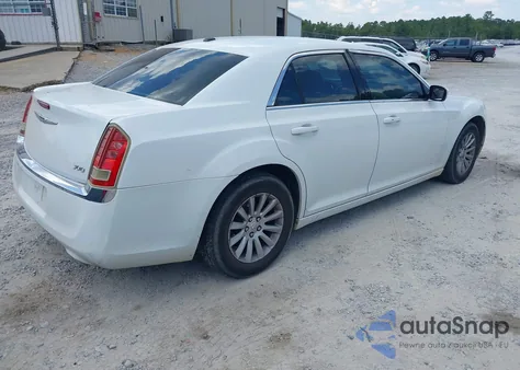 2012 Chrysler 300 z USA, uszkodzony, nr VIN 2C3CCAAG0CH113845